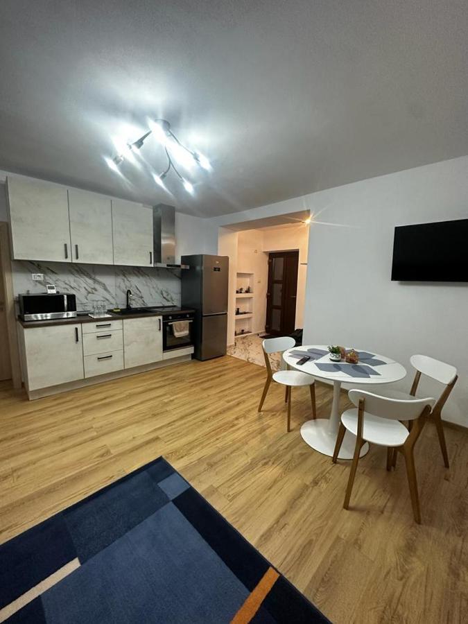 Emanuela Apartments Pecica Экстерьер фото